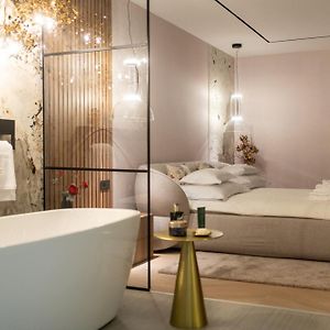 Luxury Rooms - For Gift
